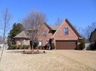 8060 Breezy Meadows Ln, Memphis, TN 38135