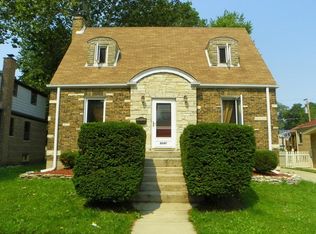 9540 S Ridgeway Ave, Evergreen Park, IL 60805