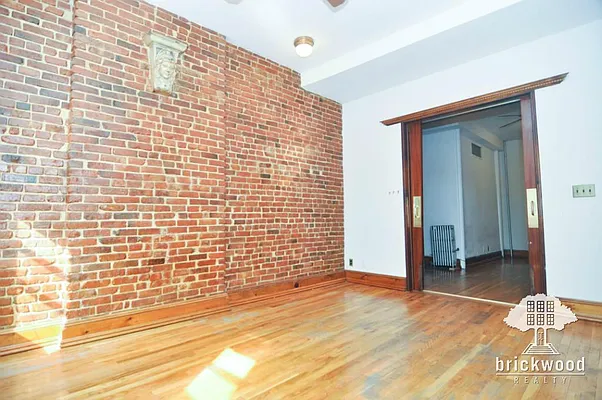 Rented by Brickwood Realty | media 44