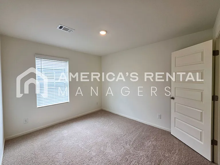 9314 Parkway Gardens Loop — Photo 17