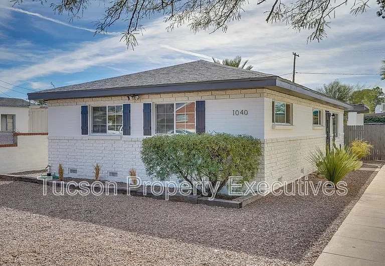 1040 E Linden St #A — Photo 21
