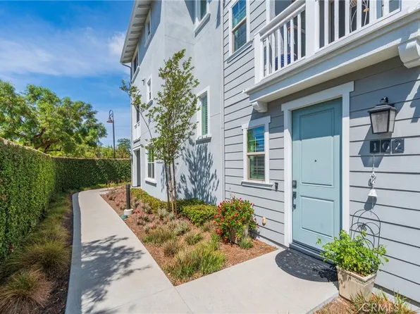 102 Lantana Dr, Stanton, CA 90680
