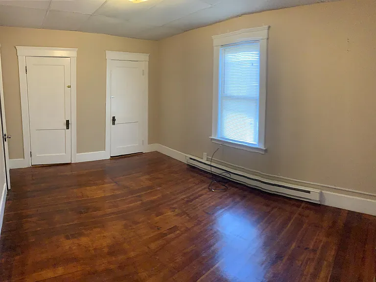 3 Negus St #2L — Photo 7