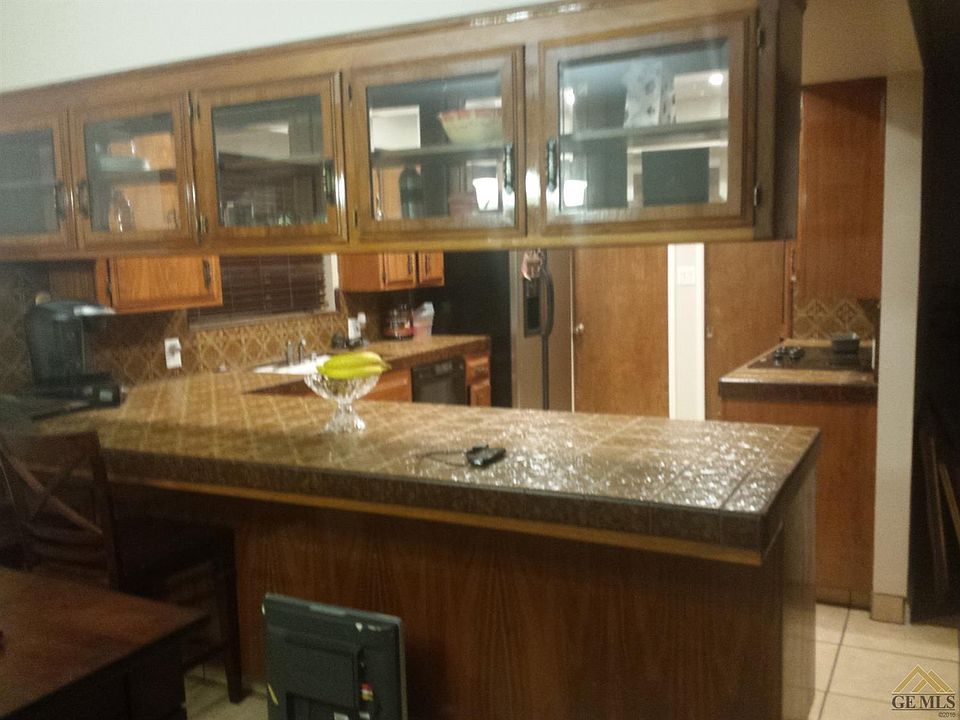 2nd image of 517 Denison Ln