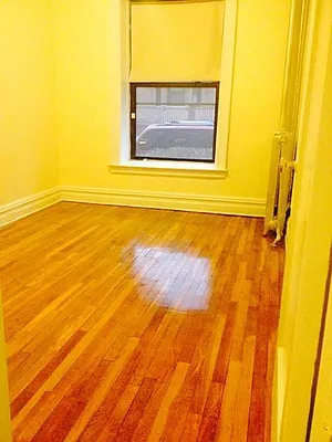 Rented by Link NY Realty | media 18