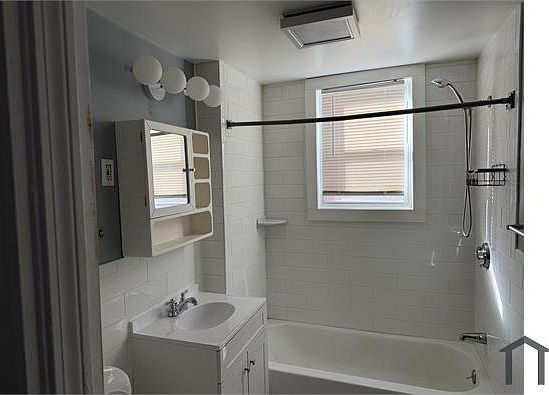 2nd image of 1519 Blue Hill Ave #1-2