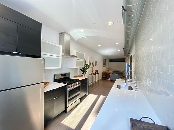 3rd image of 1417 N 7th St #1LOWER
