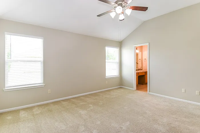 5047 Gulf Stream Ln — Photo 9
