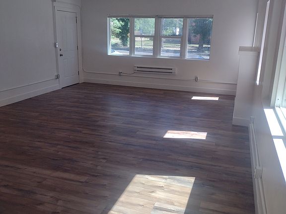 3rd image of 508 27th St APT 1