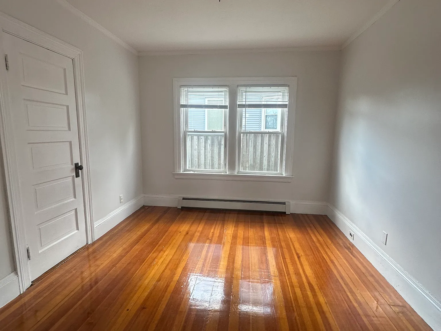 2 bed, 1154 sqft, $2,200 — Photo 2
