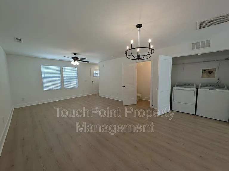 1415 Arden Ave — Photo 6