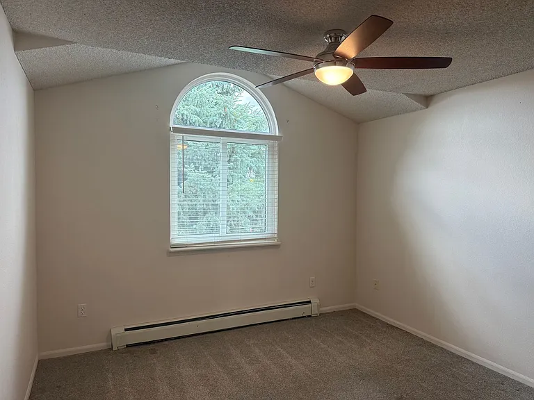 5307 Imperial Ct — Photo 12