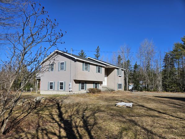 16 Towers Road, Greenbush, ME 04418