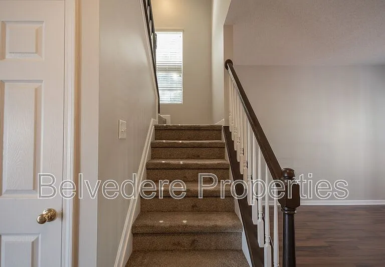 1922 Munn Cir — Photo 11