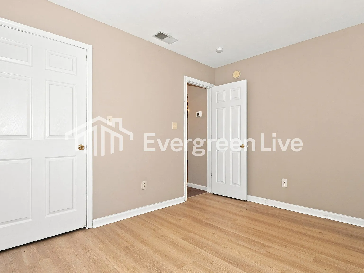 3 bed, 2.0 bath, 1131 sqft, $1,145 — Photo 4
