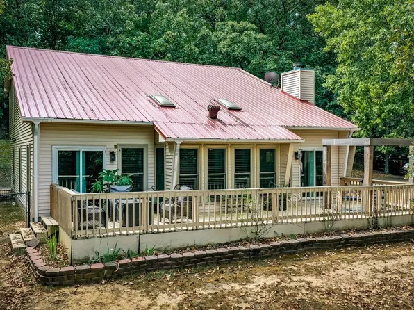 1815 Adkins Dr, Searcy, AR 72143