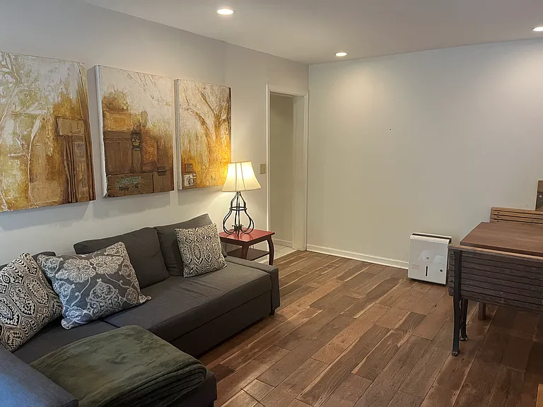 905 Claudius Ct — Photo 3