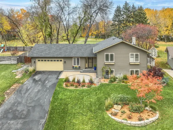 3700 Evergreen Ln N, Plymouth, MN 55441