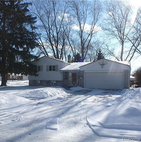 1st image of 4768 N Tuxedo Dr
