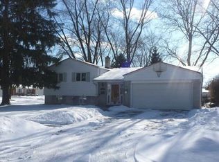 4768 N Tuxedo Dr, Warren, MI 48092