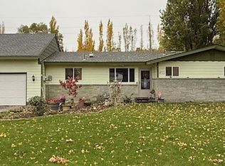 8507 Hillcrest Dr NE, Moses Lake, WA 98837