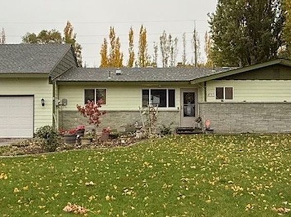 8507 Hillcrest Dr NE