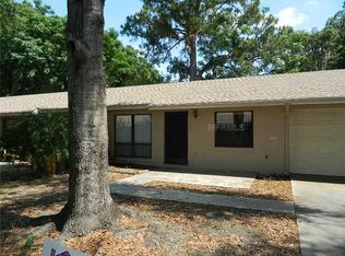 745 E Alfred St, Tavares, FL 32778