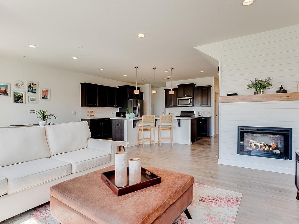 1st image of 712 Wildflower Ln