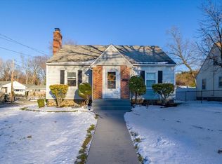 428 Mill St, Worcester, MA 01602