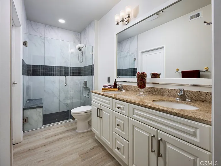 2436 Watermarke Pl — Photo 17