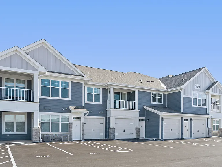 Seasons at Plainfield Resident Building Exterior