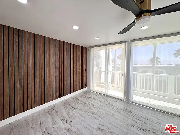 11916 Whalers Ln — Photo 10
