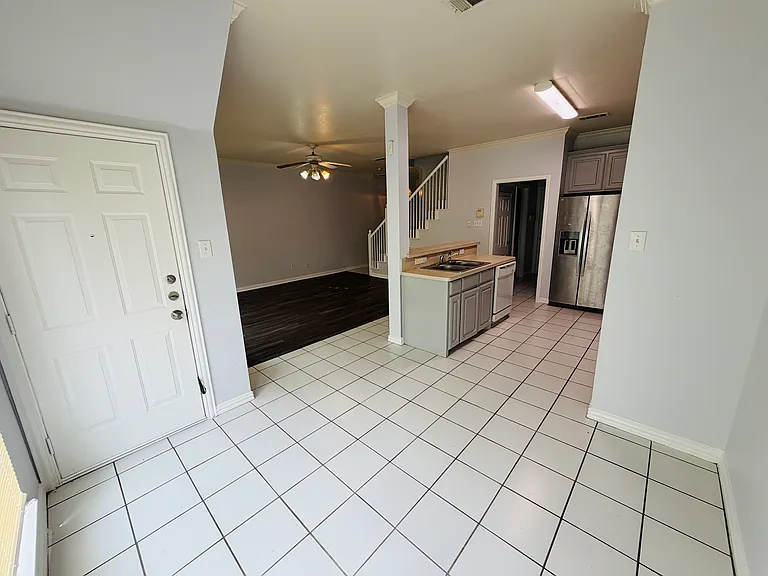 5728 Blackmon Ct — Photo 3