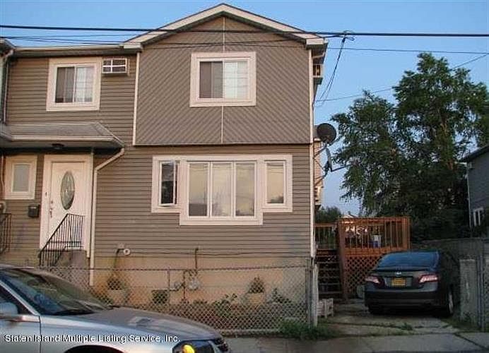 2nd image of 214 Colony Ave