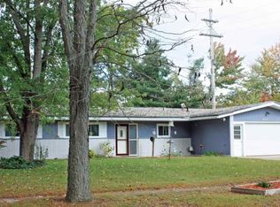 2423 Brookfield Dr, Midland, MI 48642