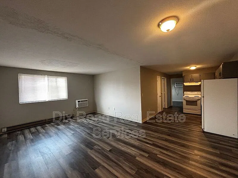2 bed, 1.0 bath, $795 — Photo 4