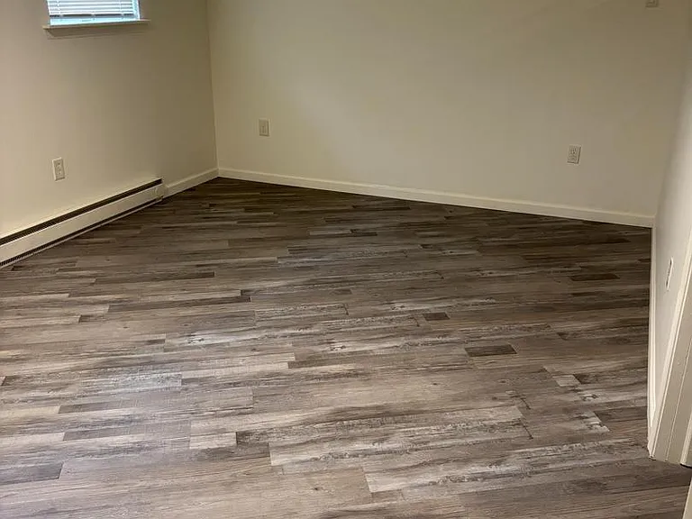 2435 Welsh Dr — Photo 9