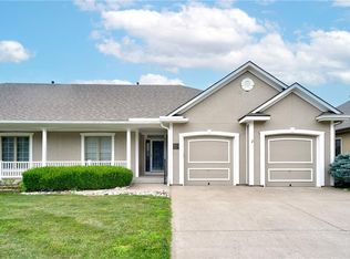 2511 NW Ashurst Dr, Lees Summit, MO 64081