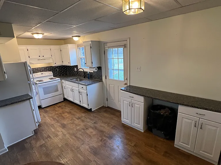 20514B Jefferson Blvd #B — Photo 16