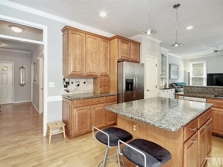 3209 Daingerfield Dr — Photo 12
