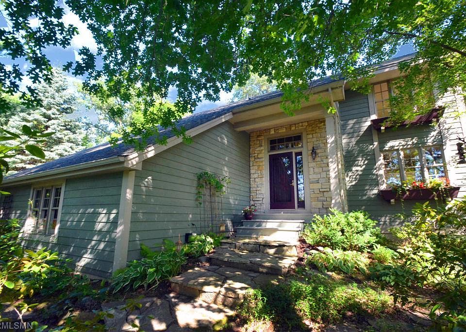 1st image of 2410 Hillwood Dr E