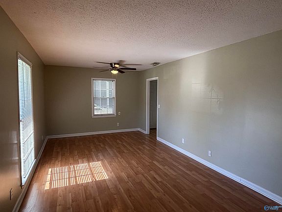 3rd image of 4408 Gazette Dr SW