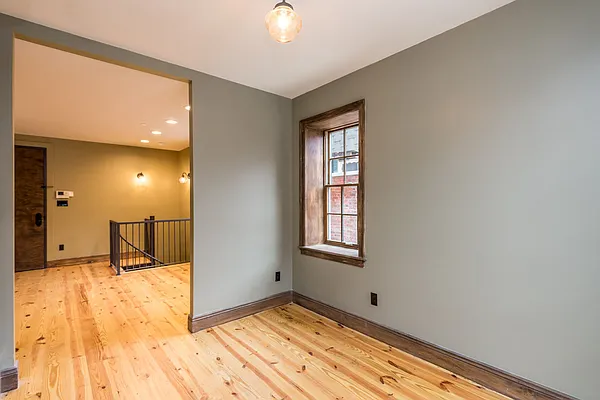 Rented by Nooklyn NYC LLC | media 50