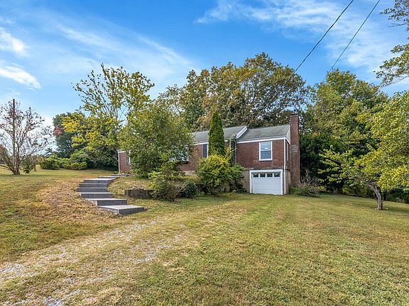 5th image of 2340 Fernwood Dr