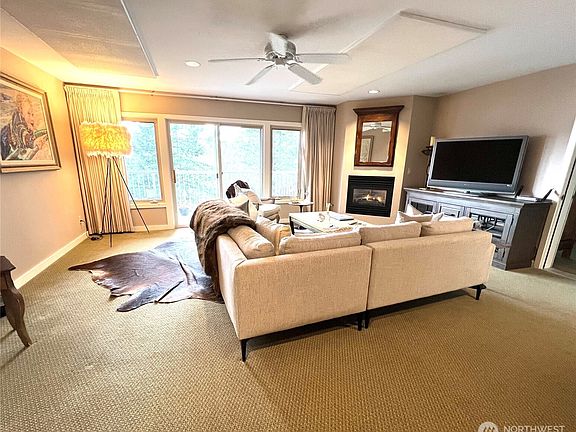 4th image of 1917 Rosario Road #2115