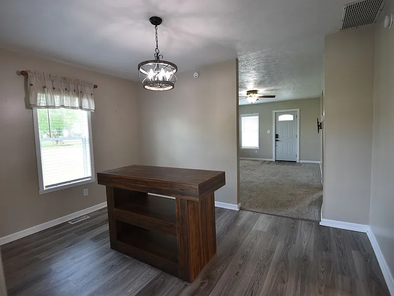 226 Walnut St — Photo 4