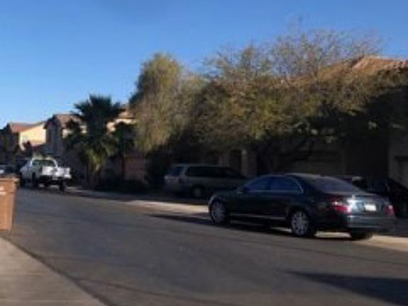 Exterior Neighborhood (street photo)