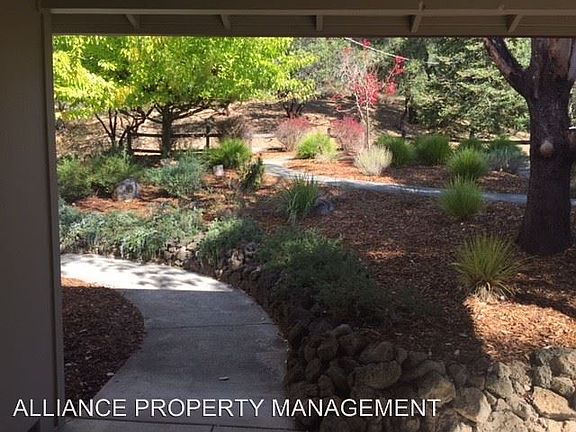 3rd image of 26901 Toyon Ln