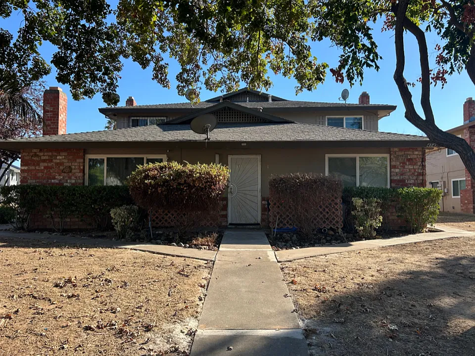 4149 Apostolo Cir #2