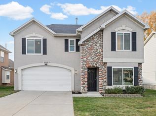 9332 S Chartres Ave, Sandy, UT 84070